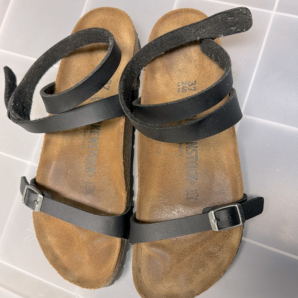 Birkenstock Women’s Black Ankle Strap Sandals - 37